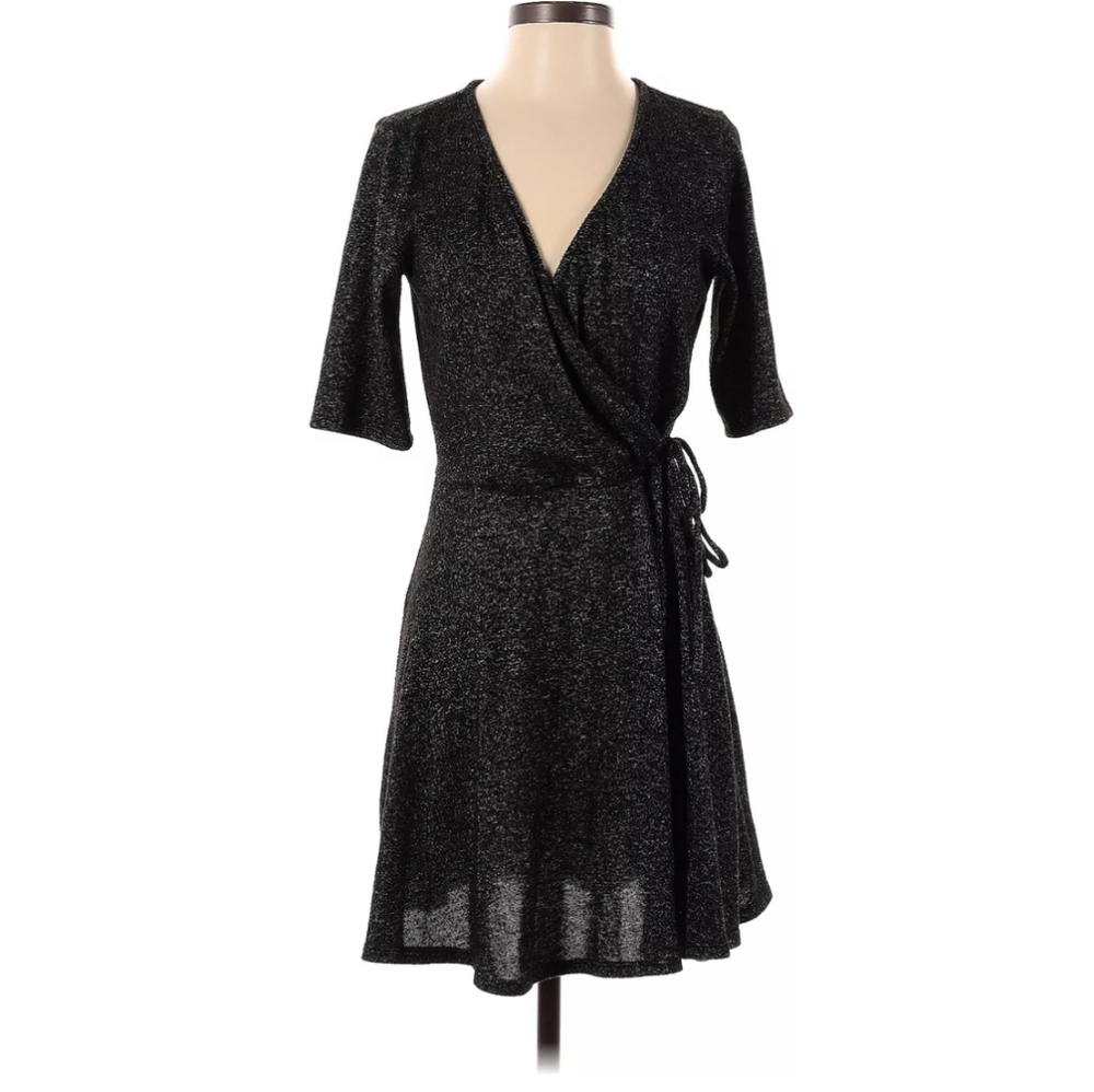 ✨HP✨ Fortune + Ivy Mireya Hacci Wrap Dress, XXS